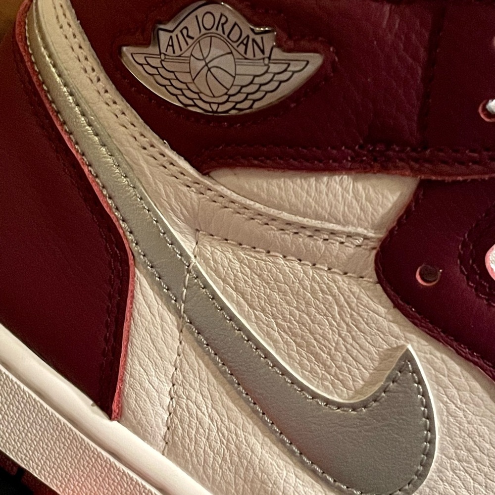Jordan 1 High - Picture 14 of 16